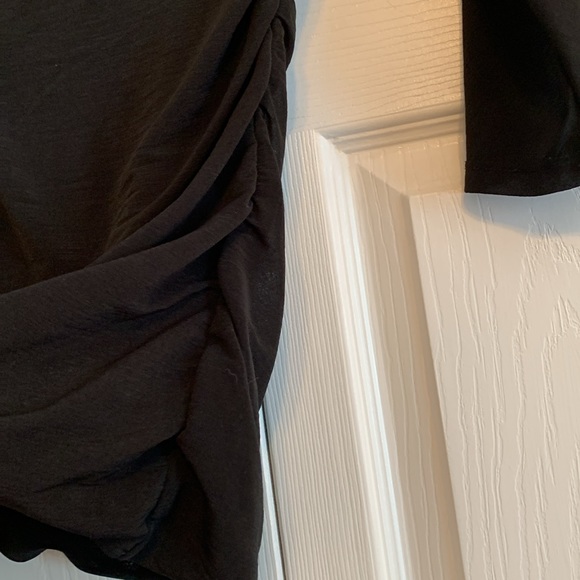 FREE WITH PURCHASE***** H&M Dressy blouse with 3 quarter sleeves, size XS, EUC - Picture 3 of 7